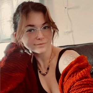 Meet your Posher, Alaina